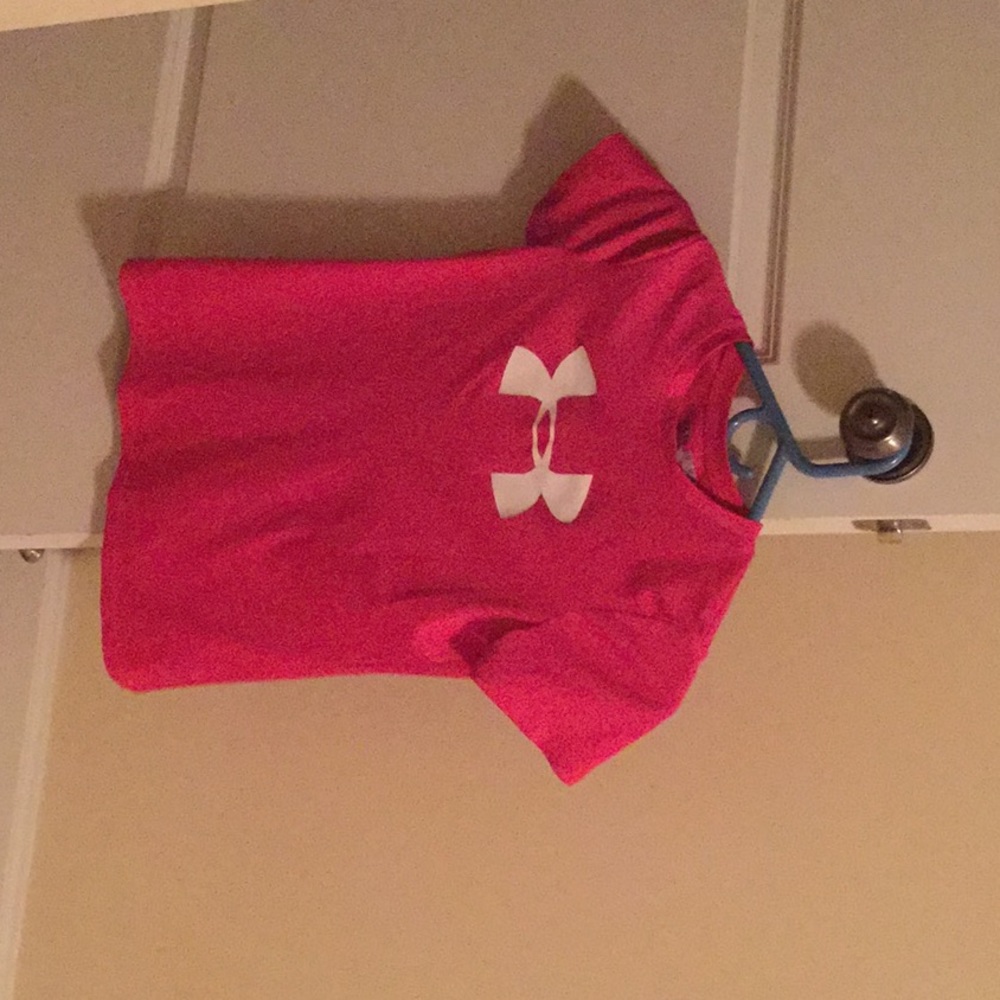 Under armour kids L shirt